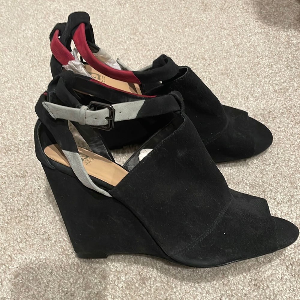 Brand new never worn Joe’s Jeans Wedges